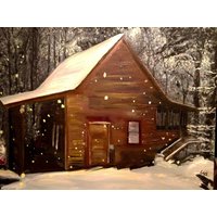 Schneebedeckte Hütte Fine Art Print Winterliche Landschaftsmalerei von lisaalexgray