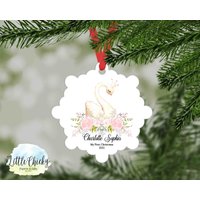 Schwan Ornament, Meine Erste Weihnachtsverzierung, Florale Weihnachtsandenken Personalisierte Verzierung von littlechickypaperie
