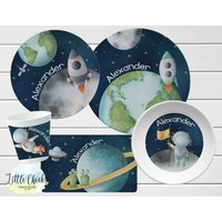 Weltraum Teller Set, Personalisiert, Planeten, Mond, Astronauten, Tasse, Melamin Teller, Geburtstagsgeschenk, Erster Geburtstag von littlechickypaperie