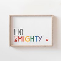 Tiny But Mighty Print, Mädchen Poster Druck, Jungen Schlafzimmer Inspirierende Zitate, Kinderzimmer von littlelearnersprints