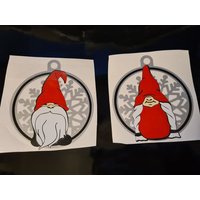 Weihnachtswichtel Schneeflocke Dame Oder Mann Vinyl Aufkleber Sparkle Christbaumkugel von littlemisssparklegy