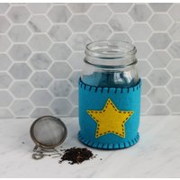 Mason Jar Cozy - Gelber Stern Auf Türkis Filz, Pint Größe von littletidbitsofjoy
