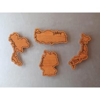 Country-Geformter Hölzerner Magnet, Irgendein Land-Kühlschrankmagnet, Personalisierter Gravierter Magnet von littlevillageprintco