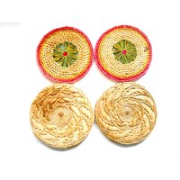 Vintage Stroh Untersetzer, Pink Und Grün, Vier Untersetzer von lizandjaybooksnmore