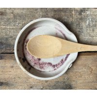 Appoggia Cucchiaio Bianco Con Cristalli Rossi in Gres - Auf Bestellung Appoggia Cucchiaio Bianco Con Cristalli Rossi in Gres - Auf Bestellung von lofficina