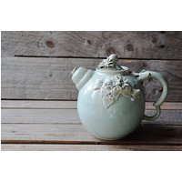 Gänseblümchen Teekanne - Steinzeug Mit in Hellblauer Granitglasur Gänseblümchen Teekanne - Steinzeug Mit in Hellblauer Granitglasur von lofficina