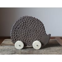 Keramik Igel Auf Rädern Für Ihr Zuhause - Home Decor von lofficina