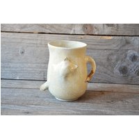 Streckende Katze Aus Steinzeug - Cat-Tea Mug in Creme Teetasse Made To Order von lofficina