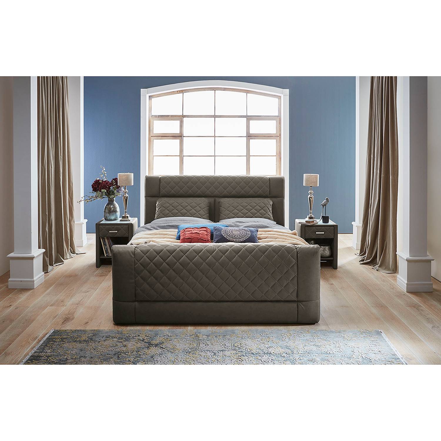 Boxspringbett Chandler III von loftscape