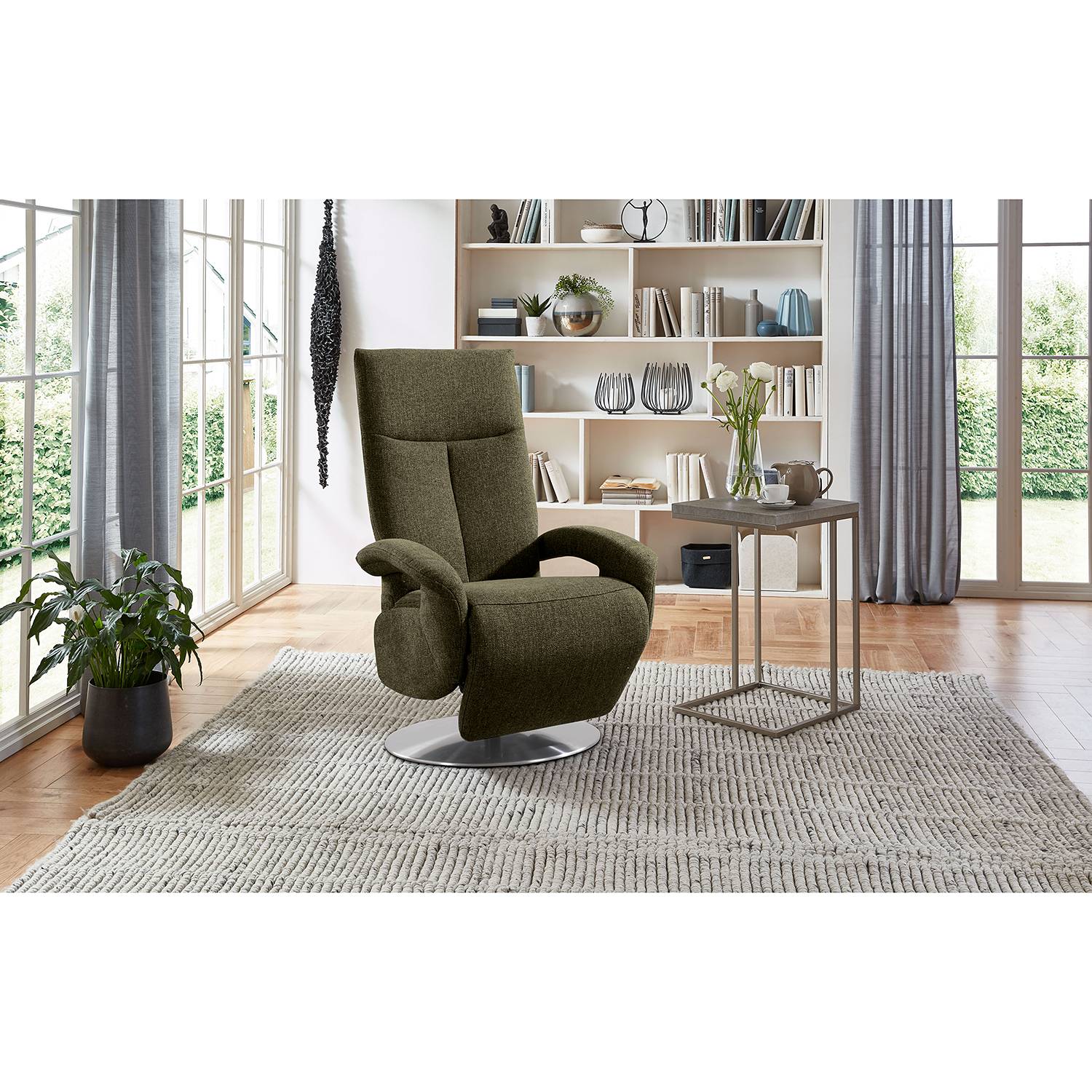 home24 Relaxsessel Leesburg Grün Flachgewebe Amra Manuelle Verstellung ohne Aufstehhilfe/Relaxfunktion 74 x 112 x 82cm home24 Relaxsessel Leesburg Grün Flachgewebe Amra Manuelle Verstellung ohne Aufstehhilfe/Relaxfunktion 74 x 112 x 82cm von home24