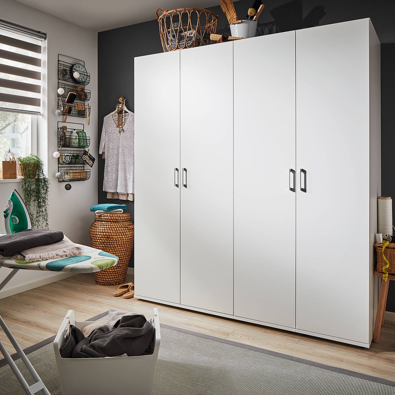 Hochschrank Kielce II von loftscape