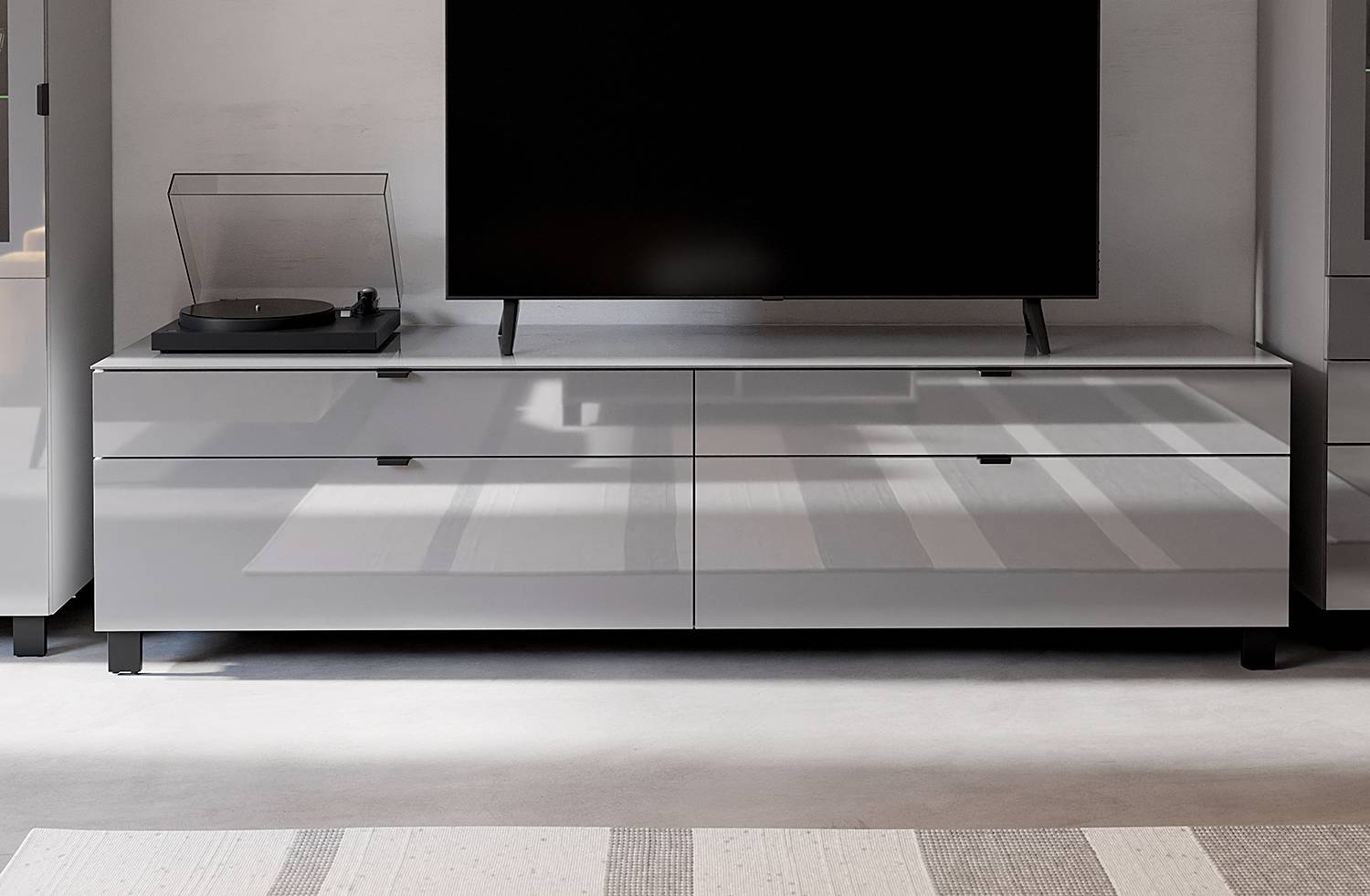 home24 TV-Lowboard 220 cm Front: Glas Korpus: Spanplatte, foliert Grau/Grau 220 x 57 x 53cm von home24