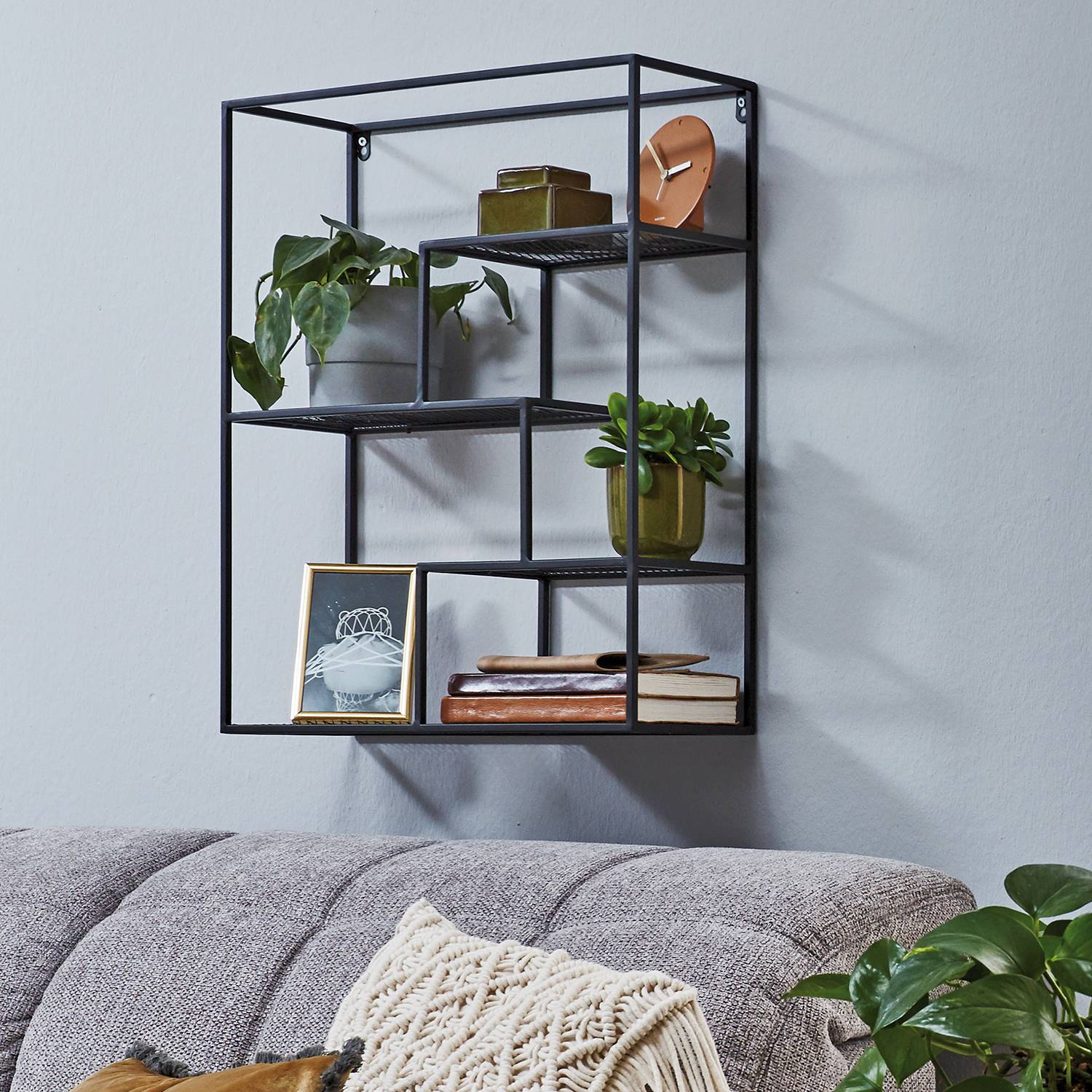 home24 Wandregal Kalanti Metall, lackiert Schwarz 50 x 60 x 18cm home24 Wandregal Kalanti Metall, lackiert Schwarz 50 x 60 x 18cm von home24