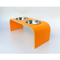 Lebhafter Orangefarbener Ständer Für Hundenäpfe, Katzenfutterstelle, Personalisierte Höhe, Auf Bestellung Handgefertigt, Vier Größen, Leicht Zu von lolaanddaisydesigns