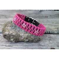 Biothane-Paracord Halsband Schwarz Pink Mit Blümchen Schnalle, 5 - Fach Verstellbar, Hunde Halsband, Hundeaccessoires Biothane-Paracord Halsband Schwarz Pink Mit Blümchen Schnalle, 5 - Fach Verstellbar, Hunde Halsband, Hundeaccessoires von lottilouDesign
