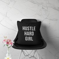 Hustle Hard Girl Kissenbezug // Feminismus Zitat Polsterbezug von lukassfr