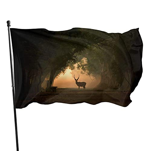 Hirsch im Wald bei Sonnenuntergang 3x5 Ft Flagge, Polyester-Flagge mit Messingösen für den Innen- und Außenbereich von luoheyinbangshangmaoyouxiangongsi