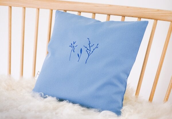 luscinia Kissenbezug "Sommerblume in Blau" handbedruckt von luscinia