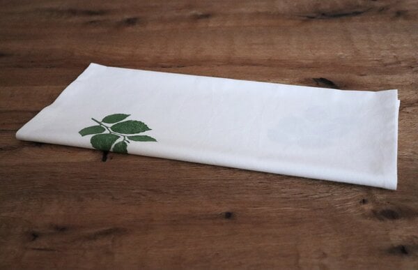 luscinia Tischläufer "Birkenblatt" handbedruckt von luscinia
