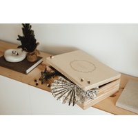 Personaliserte Holzkiste | Kiste Weihnachten Pine Wreath Holzbox - Weihnachtszeit Aufbewahrung Kindheitserinnerungen von lyllevenn