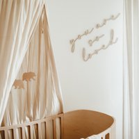 You Are So Loved - Türschild Kinderzimmer, Holzschild, Schriftzug Wand, Home Decor von lyllevenn
