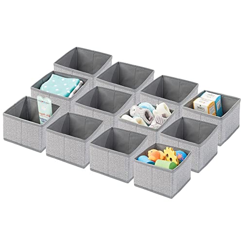 mDesign 12er-Set Aufbewahrungsbox für Kinderzimmer und Bad – faltbare Kinderzimmer Aufbewahrungsbox mit Fischgrätenmuster – stilvoller Kinderschrank Organizer aus Kunstfaser – grau von mDesign