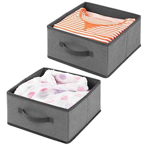 mDesign Aufbewahrungskorb aus Kunstfaser (2 Stück) - Aufbewahrungskorb für den Schrank - Stoffbox mit Griff und offenem Design für Kleidung, Decken und mehr - Dunkelgrau mDesign Aufbewahrungskorb aus Kunstfaser (2 Stück) - Aufbewahrungskorb für den Schrank - Stoffbox mit Griff und offenem Design für Kleidung, Decken und mehr - Dunkelgrau von mDesign