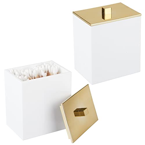 mDesign 2er-Set Wattepad Spender und Wattestäbchen Behälter – quadratischer Aufbewahrungsbehälter mit praktischem Deckel – Bad Accessoire aus Kunststoff für Kosmetik – weiß und goldfarben von mDesign
