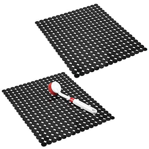 mDesign 2er-Set dekorative Spülbeckenmatte zum Schutz der Küchenspüle vor Kratzern – extragroße Abtropfmatte aus PVC – rutschfeste Spülmatte im Punktedesign zum Zuschneiden – schwarz von mDesign