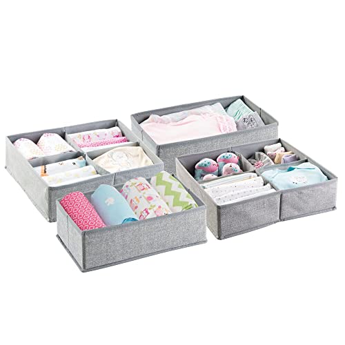 mDesign 4er Aufbewahrungsboxen Set – Graue Aufbewahrungsboxen Kunststoff – Kinderschrank Schubladen Organizer für Kleidung, Kosmetik, Windeln, Tücher, Lotion, Medikamente von mDesign