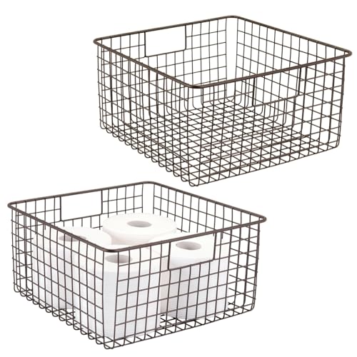mDesign Drahtkorb für Badzubehör – praktische Gitterbox mit Griffen aus Metall für Toilettenpapier oder Kosmetik – moderne Badablage für Badaccessoires – 2er-Set – bronzefarben von mDesign