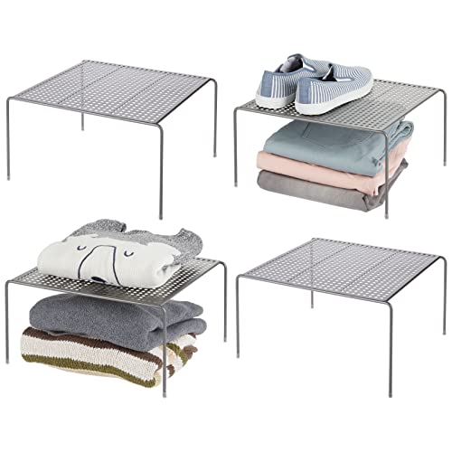 mDesign Kleiderschrank Aufbewahrung – praktisches Kleiderschranksystem – Regalsystem aus Metall für das Schlaf-, Badezimmer oder die Küche – 4er-Set – graphitfarben von mDesign