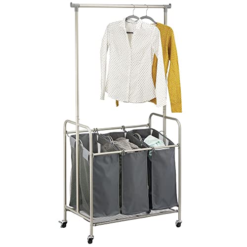mDesign Wäschewagen mit 3 Fächern - Wäschekorb mit Kleiderstange aus Polyester und Metall - Abnehmbarer Kleiderständer für Bad, Schlafzimmer oder Waschküche - Grau/Silber matt von mDesign
