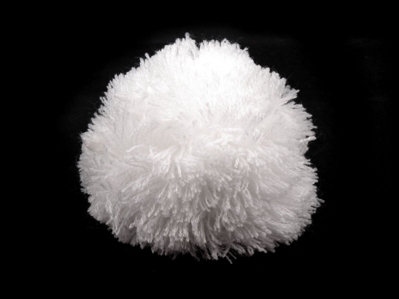 maDDma Pompon 2 Bommeln / Wollbommeln / Pompon, 7cm (2 Stück), weiß von maDDma