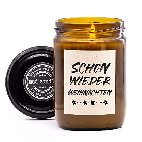 Mad Candle Duftkerze mit Spruch | Schon wieder Weihnachten | Weihnachtskerze | Geschenk für Freundin und Familie | Kerzen mit lustigen Zitat Mad Candle Duftkerze mit Spruch | Schon wieder Weihnachten | Weihnachtskerze | Geschenk für Freundin und Familie | Kerzen mit lustigen Zitat von mad candle
