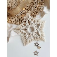 Makramee Weihnachtsstern, Weihnachtsschmuck, Tannenbaumschmuck, Weihnachtsdeko, Boho-stil von madebyjuliaRa