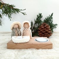 Moderne Mini Krippe Mit Teelichthalter | Weihnachtskrippe Aus Holz Gehäkelten Figuren Moderne Mini Krippe Mit Teelichthalter | Weihnachtskrippe Aus Holz Gehäkelten Figuren von madebynisi