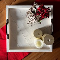 Herringbone Wood Serving Tray | Rustic Whitewashed Breakfast With Handles Farmhouse Style Home Décor 40x40cm Cosy Autumn von madebythorntonshop