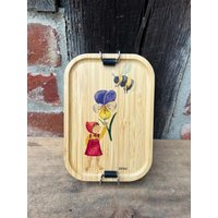 Edelstahl Brotdose Mit Wichtel Und Hummel Namenoption Inklusive Trennsteg Aus von madevaholzliebe