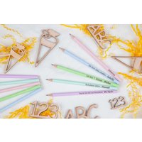 Bleistift Mit Namen Personalisiert Einschulung Schulanfang Geschenk Personalisierter Graviert von madewithlovebymadita