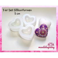 Silikonform 3Er Set Kleines Herz in 3 D Optik, Ca. 5, 5 X 4, 5 cm, Zum Gießen Mit Gips, Resin, Beton, Steine Bemalen, Punktmalerei, Dot Art Silikonform 3Er Set Kleines Herz in 3 D Optik, Ca. 5, 5 X 4, 5 cm, Zum Gießen Mit Gips, Resin, Beton, Steine Bemalen, Punktmalerei, Dot Art von mandalaqueeny