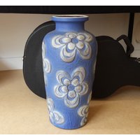 Carstens Tönnieshof 7810-50 "Florida' Enorme West-Germany Keramik Bodenvase, 1970Er Jahre, Floral Auf Blau, Design Von Ina Eissenbeisser von marcelrecords