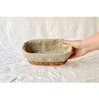 0, 8 Kg Ovaler Weidenbanneton, Mit Leinen Ausgekleideter Proofkorb 0, 8 Kg Ovaler Weidenbanneton, Mit Leinen Ausgekleideter Proofkorb von mariameliahome