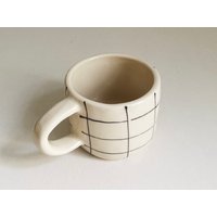 Karierte Keramik Glänzend Becher, Einzigartig, Besonderes Geschenk, Kaffee Tee Matcha, Benutzerdefinierte, Handgefertigte Becher Karierte Keramik Glänzend Becher, Einzigartig, Besonderes Geschenk, Kaffee Tee Matcha, Benutzerdefinierte, Handgefertigte Becher von martinapalacios