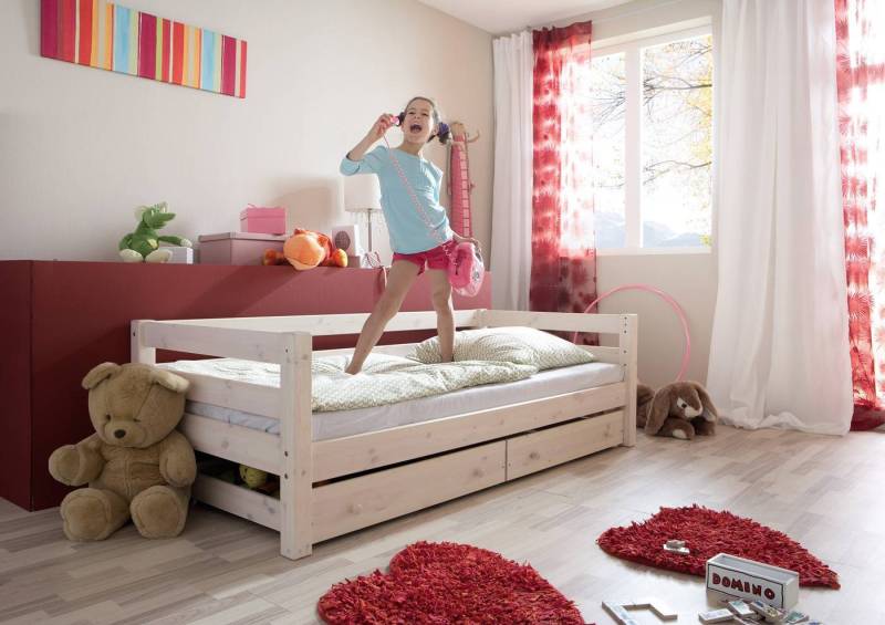 Einzelbett JUNO aus massiver Kiefer von massive-naturmoebel