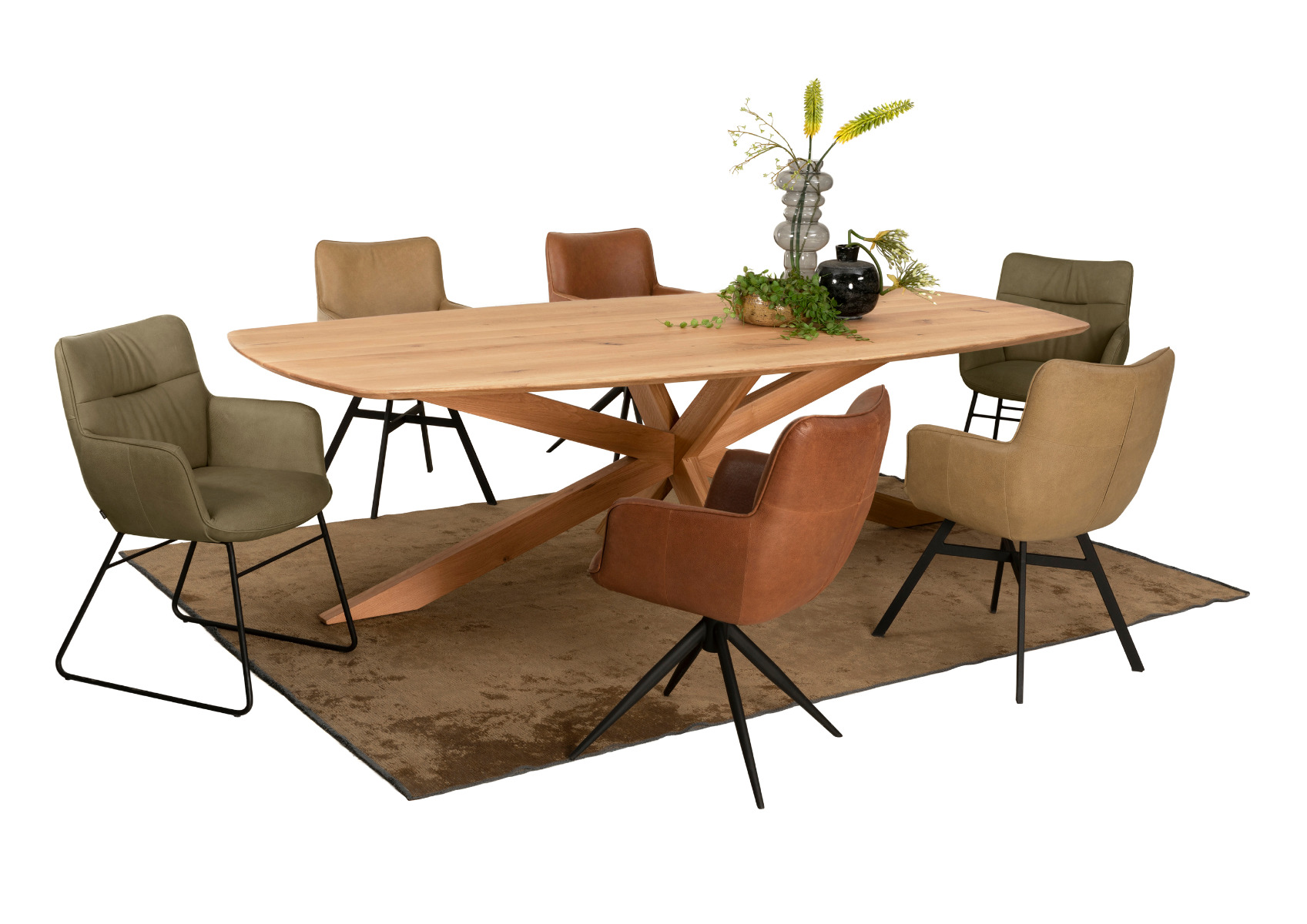 Massiver Maxi Holztisch aus Wildeiche, mit gerundeten Kanten von massive-naturmoebel