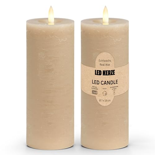 LED Stumpenkerzen 2er Set aus Echtwachs mit Timerfunktion inkl. Fernbedienung - Kerzen realistisch flackernde Flamme warmweiß Ø 7 x 18 cm - Elektrische Wachskerzen in beige als gemütliche Tischdeko LED Stumpenkerzen 2er Set aus Echtwachs mit Timerfunktion inkl. Fernbedienung - Kerzen realistisch flackernde Flamme warmweiß Ø 7 x 18 cm - Elektrische Wachskerzen in beige als gemütliche Tischdeko von matches21 HOME & HOBBY