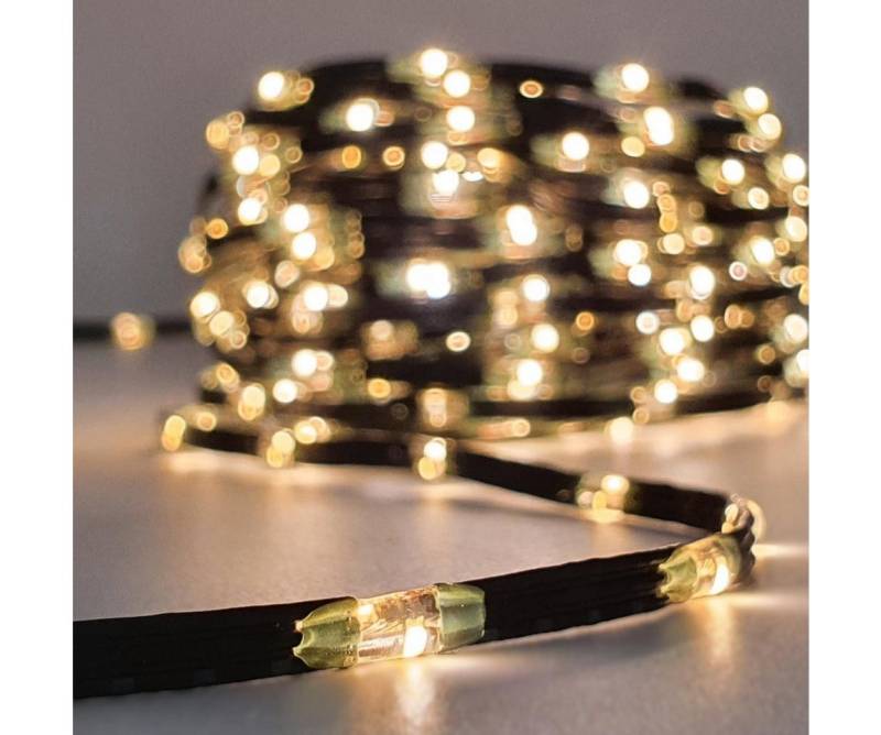 matrasa LED-Lichterkette Flache Lichterkette integrierte LED warmweiß für innen & außen, 800-flammig, 8 Funktionen, IP44 von matrasa