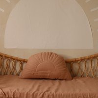 Retro Rosa Sonnen Leinenkissen von matuu