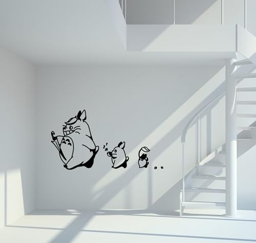 Wandtattoo Totoro Marsch Größe S - ca. 30cm x 16cm von mein-motiv.com
